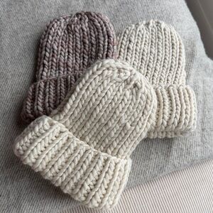 Chunky cozy knit hat - alpine white